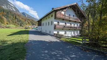 Expose Attraktives Anlageobjekt - Mehrfamilienhaus mit 3 Einheiten
