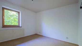 Expose Geräumige 2-Zimmer-Wohnung mit Garcionerre