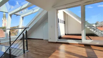 Expose Über den Wolken - Sonnendurchflutete Terrassen-DG-Wohnung mit herrlichem Ausblick