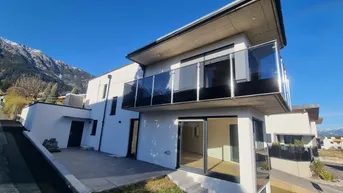 Expose Exclusive Gelegenheit -bezugsbereit ! Neue Designervilla mit Traumaussicht