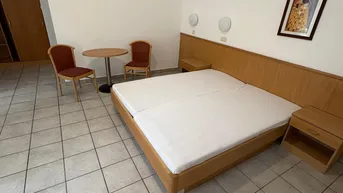 Expose Gemütliche 2-Zimmer Altbauwohnung mit Einbauküche