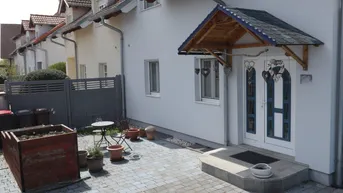 Expose Moderne Wohnoase mit Pool in sonniger Lage!