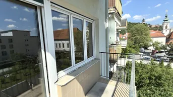 Expose Harmonische Altbauwohnung mit Blick auf den Schlossberg!