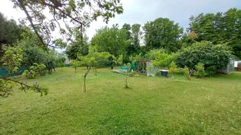 Expose Sanierungsbedürftiges Haus mit großzügigem Garten