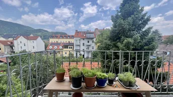 Expose FH JOANNEUM: Altbaujuwel mit Balkon