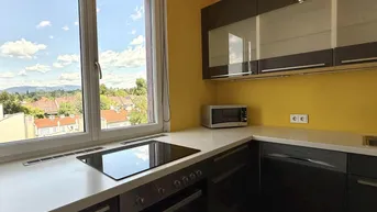 Expose Einzigartiger Grünblick: Heller Neubau mit großer Küche!