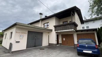 Expose Gepflegtes Modernisierungsobjekt mit Gartenidylle, Balkon und Bastlergarage!
