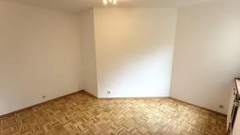 Expose WG-Hit: Helle Schlafzimmer mit separater Küche!