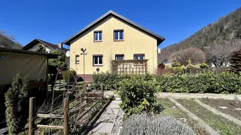 Expose Idyllisches Einfamilienhaus mit Garten und TG!