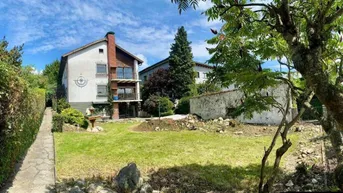 Expose Großzügiges Familienhaus mit Pool und Garten in Toplage