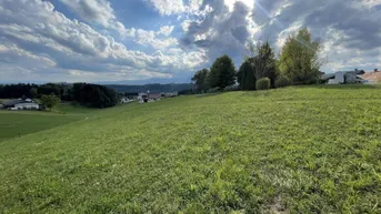 Expose Ebener Baugrund mit attraktiver Aussicht