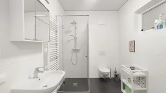 Expose Heller Wohnhit mit schönem Bad!