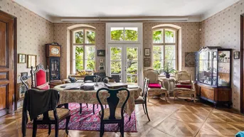 Expose Repräsentatives Landhaus mit unbegrenztem Potenzial in Eichgraben