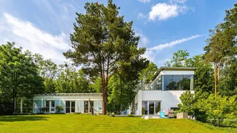 Expose Architektur trifft Natur: Exklusives Traumhaus in Alleinlage