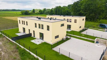 Expose Belagsfertige Doppelhaushälfte in Ruhelage - inkl. Luftwärmepumpe