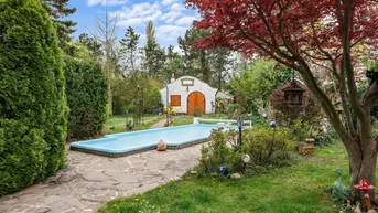 Expose Einzigartige Gartenmaisonette mit Pool und Weinkeller