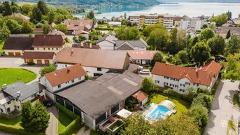 Expose Attraktives Baugrundstück mit außergewöhnlichen Bebauungsmöglichkeiten beim atemberaubenden Attersee