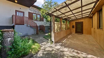 Expose Zentral gelegen, voller Möglichkeiten – Haus mit Potenzial in Oeynhausen
