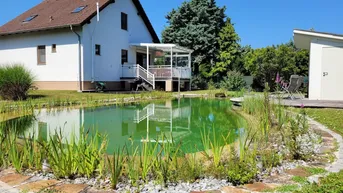 Expose Einfamilienhaus mit großem gepflegten Garten