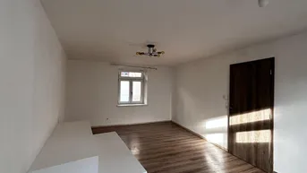 Expose Gemütliche 2-Zimmer-Wohnung (ohne Küche)