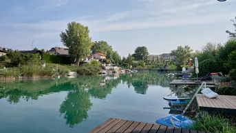 Expose Superädifikat in Oberhausen, ihr Traumhaus am fließenden Gartenfluss.