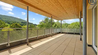 Expose Zuhause im Grünen – Lichtdurchflutete Wohnung mit Dachterrasse &amp; Gartenoase