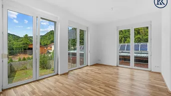 Expose Zuhause im Grünen – Lichtdurchflutete Wohnung mit Dachterrasse &amp; Gartenoase