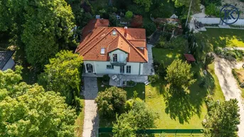 Expose Ihr Zuhause der Ruhe – mit traumhafter Natur und gleichzeitig toller, schneller Anbindung.