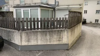 Expose Schwaz: Zentral gelegene 2-Zi.-Mietwohnung mit Wintergarten