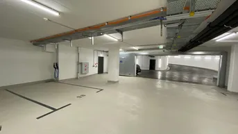 Expose Parkplatz mit E-Ladestation -=Am Modenapark=-