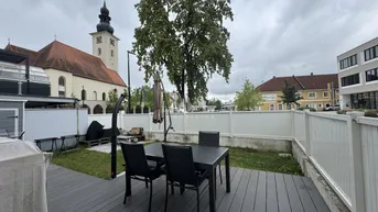 Expose GARTENTRAUM MIT TERRASSE UND ZWEI STELLPLÄTZE IN ZENTRALER LAGE