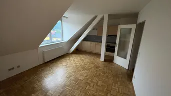Expose Modernes Wohnen in Kapfenberg: Gemütliche 2-Zimmer-Dachgeschosswohnung mit Top-Lage und Extras!