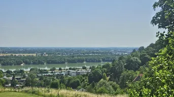 Expose Großes Baugrundstück mit Donau-Blick in Klosterneuburg