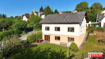 Expose EINFAMILIENHAUS MIT RIESEN POTENTIAL: 7 Zimmer, 2 Bäder, 2 WCs, 557m² im Zentrum Bauland-Kerngebiet