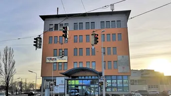 Expose Bürohaus mit moderner Architektur Nähe U-Bahn