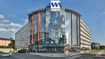 Expose Workstation Wien West - 11.000m2 Company Building