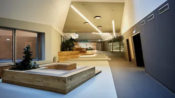 Expose IP.ONE - Büroflächen mit außergewöhnlicher Architektur