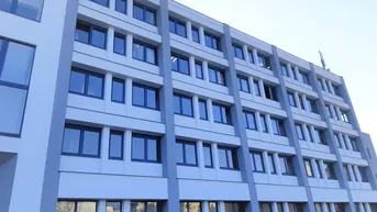 Expose Büro, Lagerboxen und Lagerflächen mit ausreichend Parkplätzen