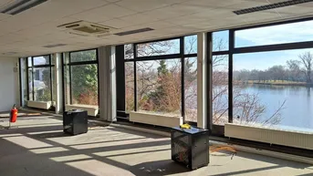 Expose Helle EG-Bürofläche mit Aussicht auf das Kaiserwasser!