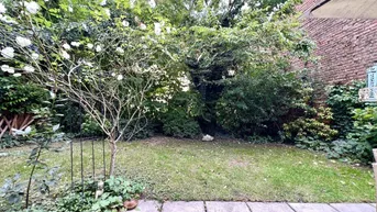 Expose Großzügige 2-Zimmer-Gartenwohnung – ein Ruhepol mit 80 m² Außenfläche