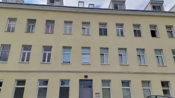 Expose Renovierte 4-Zimmer Erdgeschosswohnung mit Terrasse und Garten in Wien.Bitte keine Makler anrufe!