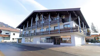 Expose Gestalten Sie Ihre Zukunft: Vielseitiges Geschäftslokal für kreative Ideen und innovative Projekte