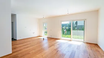 Expose Erstbezug: Reihenmittenhaus mit Terrasse, hochwertiger Ausstattung und Finanzierungsservice