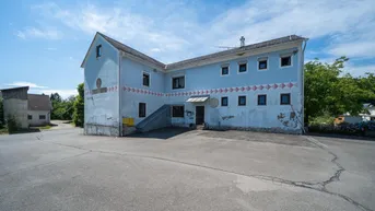 Expose Attraktives Entwicklungsobjekt in zentraler Lage – Ehemaliges Gasthaus mit großem Grundstück