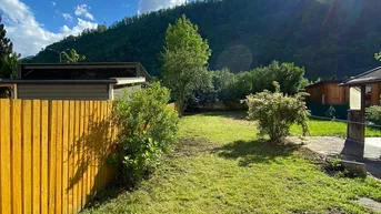 Expose  Geräumige 3-Zimmer Altbauwohnung