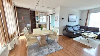 Expose Dachgeschosswohnung mit Fernblick nahe Alter Donau
