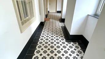 Expose Kleine 1-Zimmer Altbauwohnung: vollsaniert, 38,37m² - perfekt für Singles!