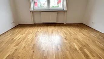 Expose Einziehen und Wohlfühlen - Stilvoll sanierte 3 Zimmer Wohnung in bester Lage