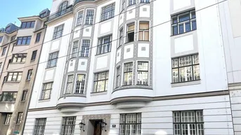 Expose Neu sanierte 2 Zimmer Wohnung im wunderschönen Stilaltbau