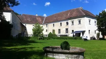Expose Herrschaftlicher Dreikanthof im Weinviertel